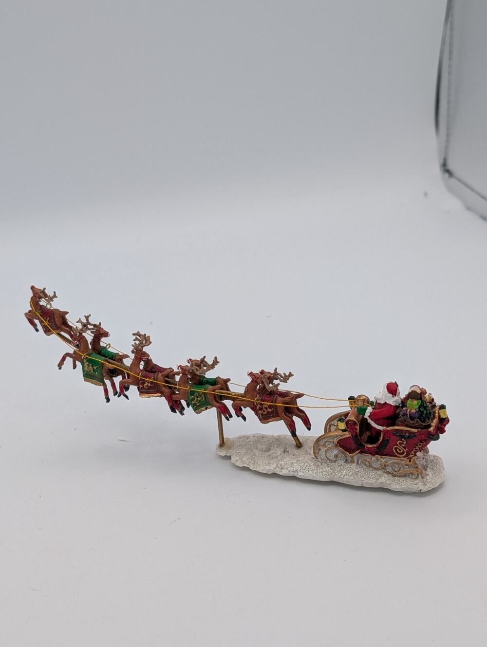 Hawthorne Village 2007 Dash Away Dash Away All Santa Sleigh Reindeer Scene Rare